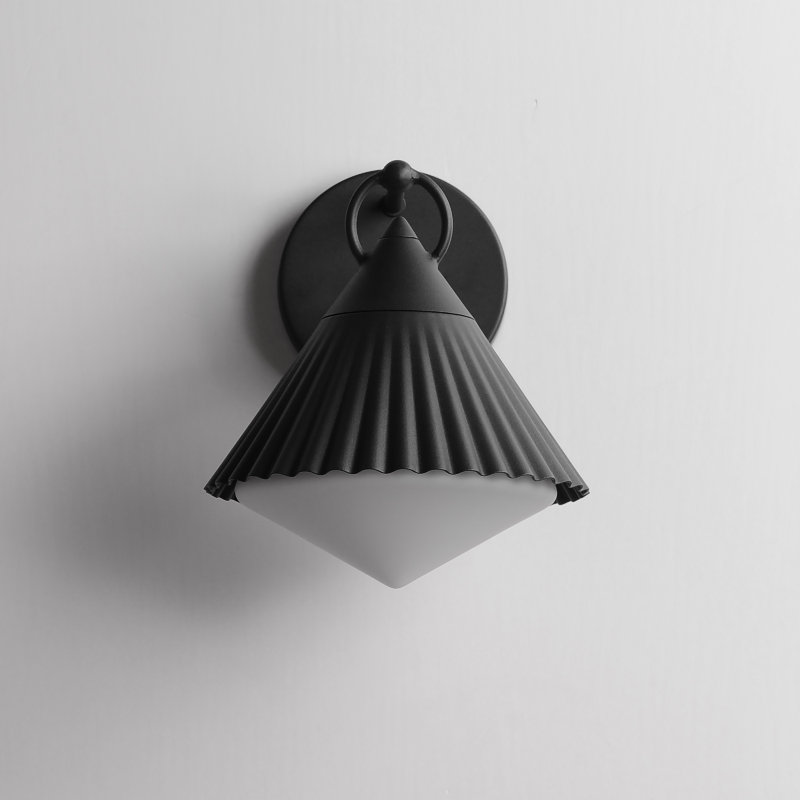 Maxim 35132 Odette 1-lt 10" Tall Outdoor Wall Sconce