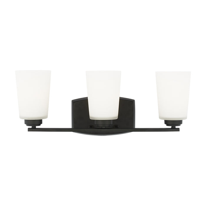 Sea Gull 4428903 Franport 3-lt 21" Wall/Bath Sconce