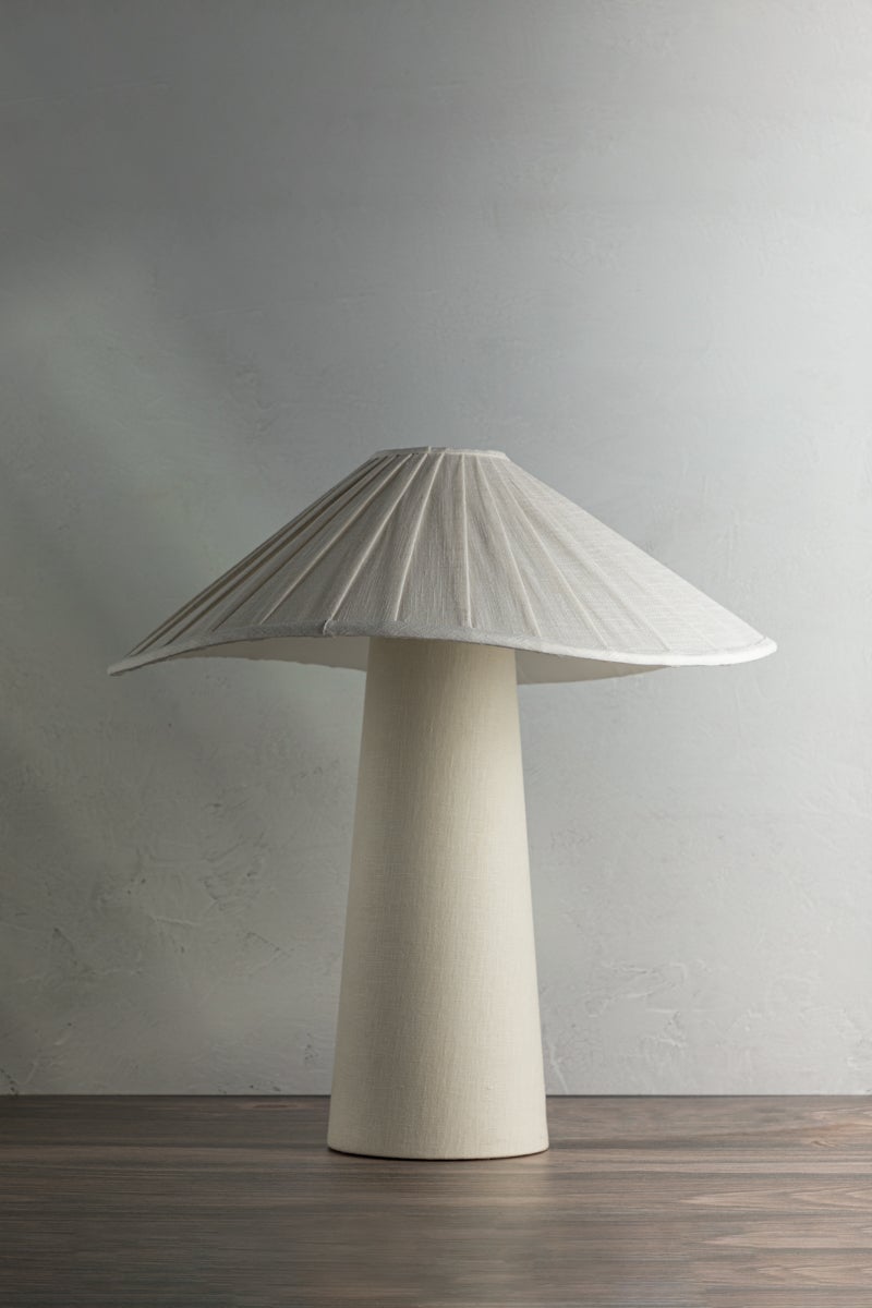 Troy PTL1419 Chanterelle 1-lt 19" Tall Table Lamp