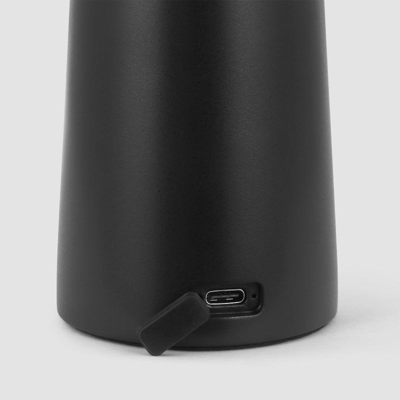 Visual Comfort SLTB25727 Sesa 1-lt 8" Tall LED Table Lamp - Black