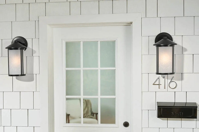 Kichler 59100 Lombard 1-lt 17" Tall Outdoor Wall Light