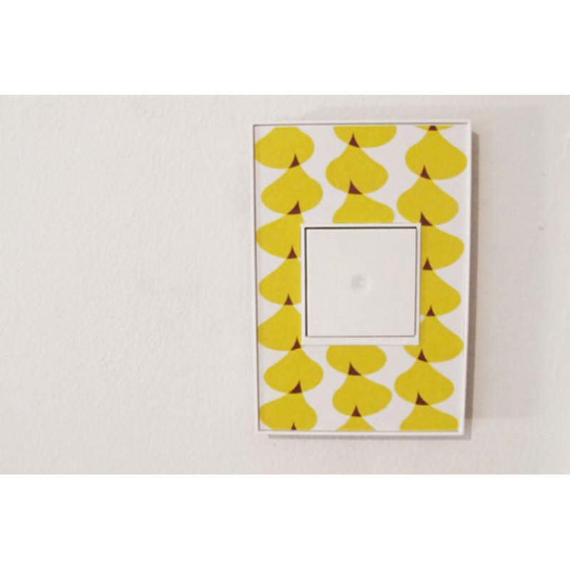 Adorne AWM Screwless Wall Plate, Custom with White Trim