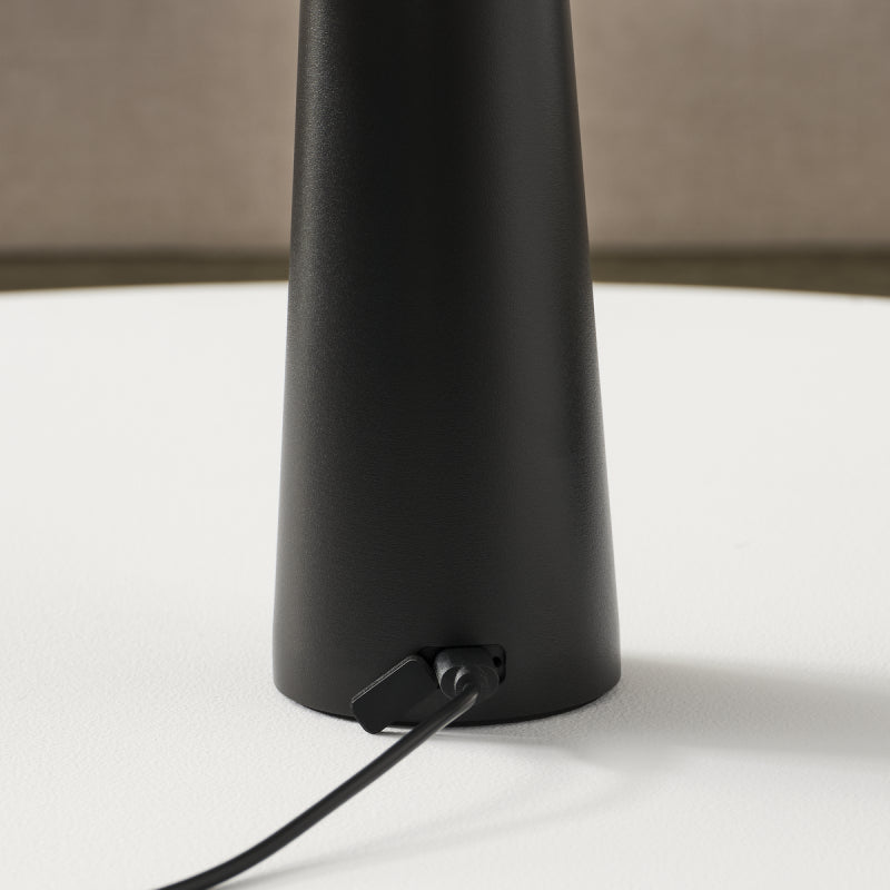 Visual Comfort SLTB25727 Sesa 1-lt 8" Tall LED Table Lamp