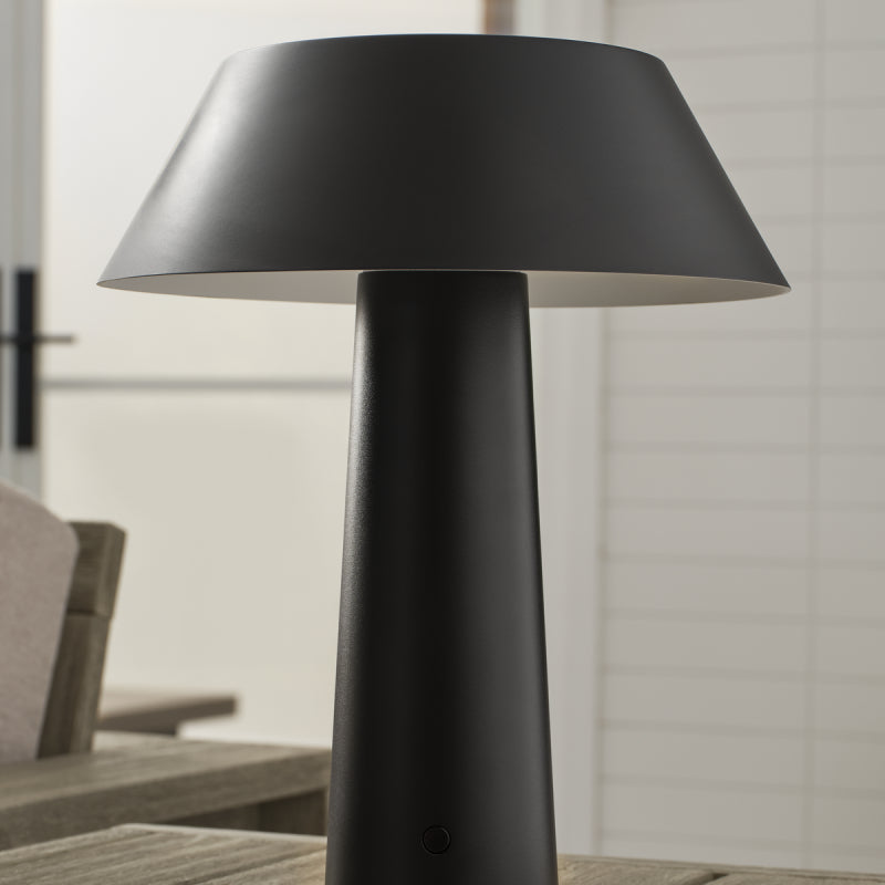 Visual Comfort SLTB56927 Sesa 1-lt 13" Tall LED Table Lamp - Black