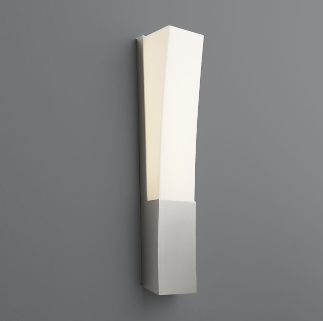 3-513 Crescent 19"H 1-lt LED Wall Sconce