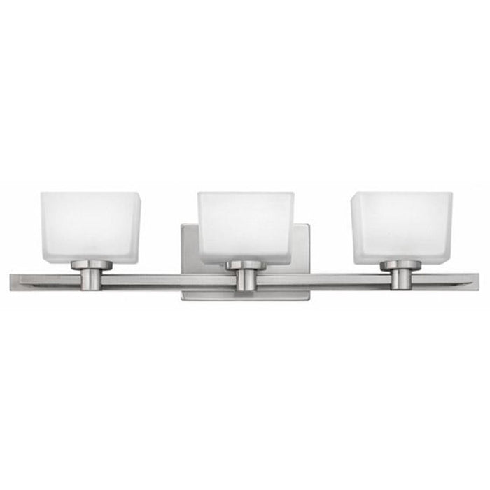 Hinkley 5023 Taylor 3-lt 28" Bath Light