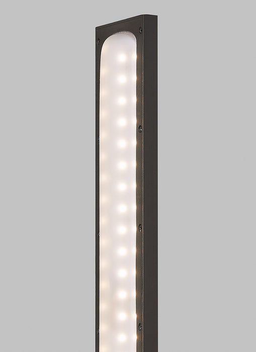 Tech 700OWBLD Blade 24 24" Tall LED Outdoor Wall Light, Selectable CCT