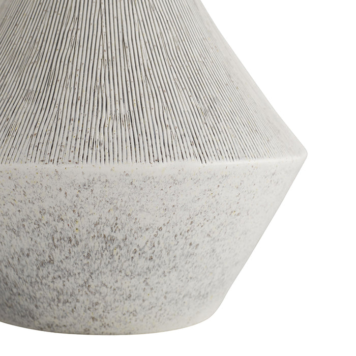 Arteriors 11059 Dottie 1-lt 31" Tall Table Lamp