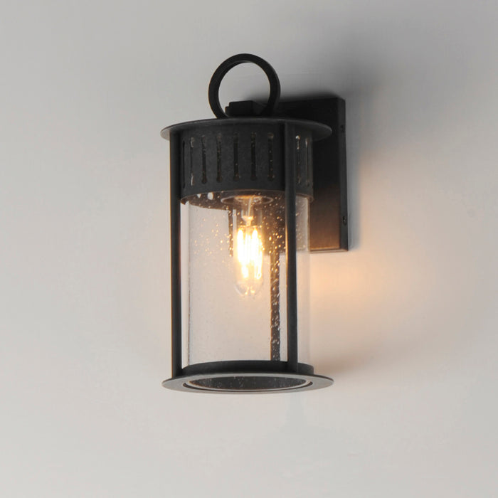 Maxim 30631 Windsor 1-lt 13" Tall Outdoor Wall Sconce