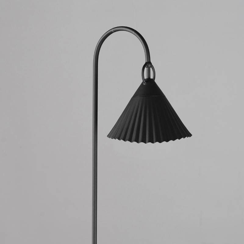 Maxim 35139 Odette 1-lt 28" Tall LED Garden Light