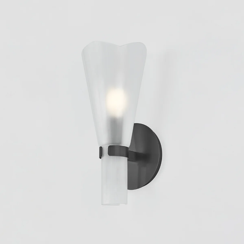 Hudson Valley 7931 Pine Island 1-lt 12" Tall Wall Sconce - Distressed Bronze