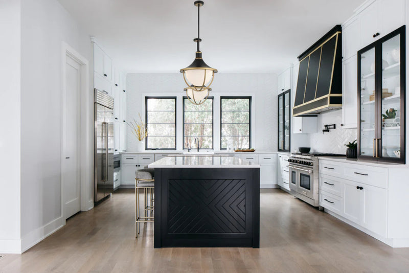 Crystorama ATL-705 Atlas 3-lt 17" Outdoor Pendant