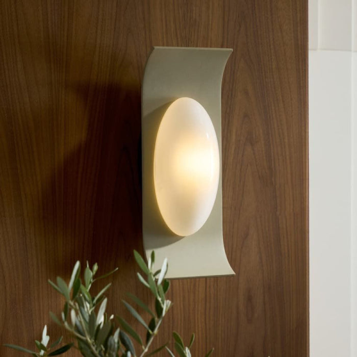 Arteriors Jeter 1-lt 14" Tall LED Wall Sconce - Bone Leather