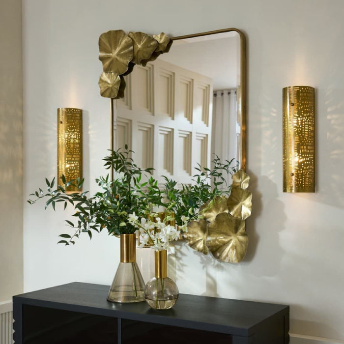 Arteriors DWI24 Izara 2-lt 18" Tall Wall Sconce
