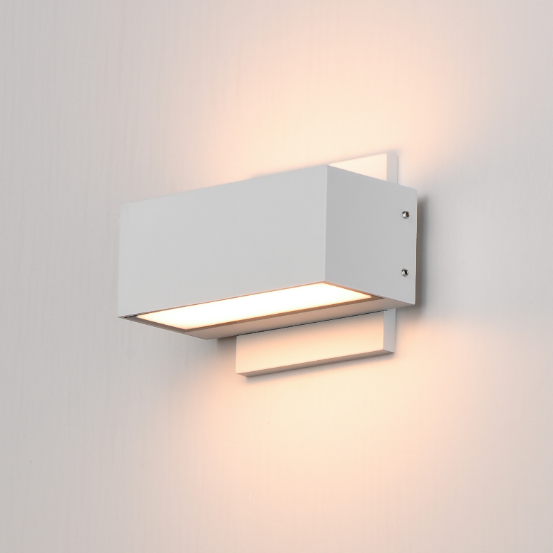 ET2 E23217 Blok 2-lt 7" LED Outdoor Wall Sconce - White