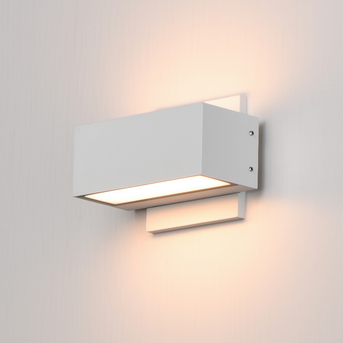 ET2 E23217 Blok 2-lt 7" LED Outdoor Wall Sconce - White