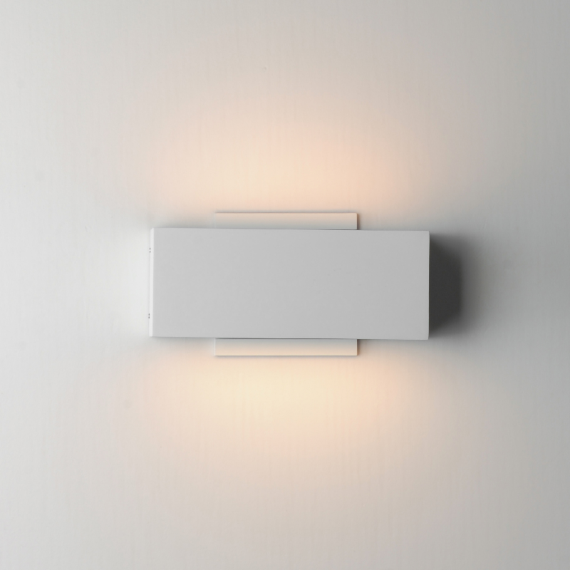 ET2 E23219 Blok 2-lt 9" LED Outdoor Wall Sconce - White