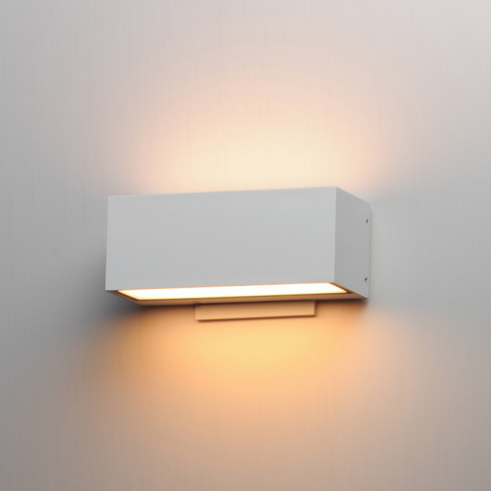 ET2 E23219 Blok 2-lt 9" LED Outdoor Wall Sconce - White