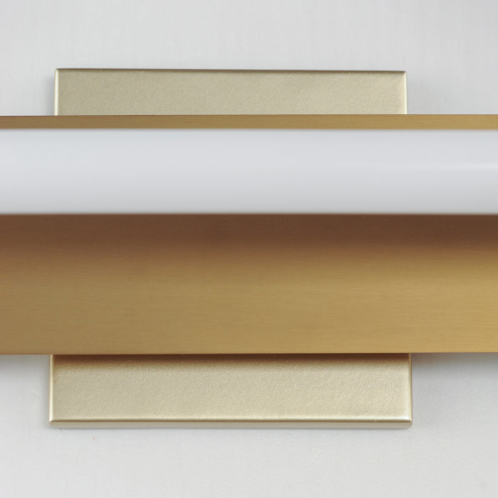 ET2 E23432-01 Loop 1-lt 24" LED Wall Sconce