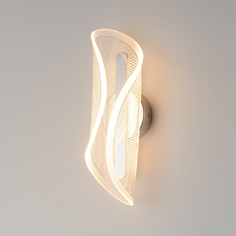 ET2 E24711 Manta 1-lt 17" Tall LED Wall Sconce - Polished Chrome