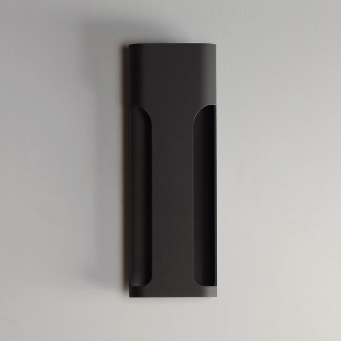 ET2 E30214 Maglev 1-lt 18" Tall LED Outdoor Wall Sconce