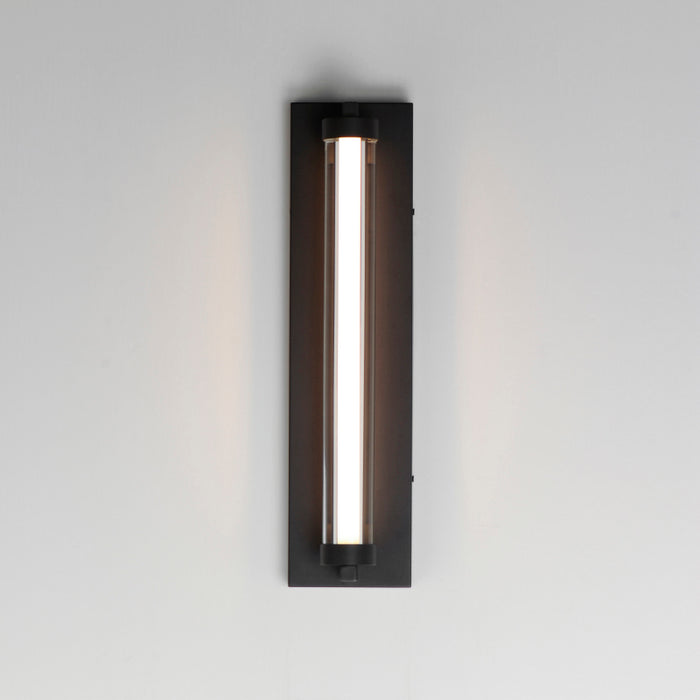 ET2 E30252 Fuse 1-lt 18" LED Outdoor Wall Sconce