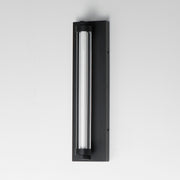 ET2 E30252 Fuse 1-lt 18" LED Outdoor Wall Sconce
