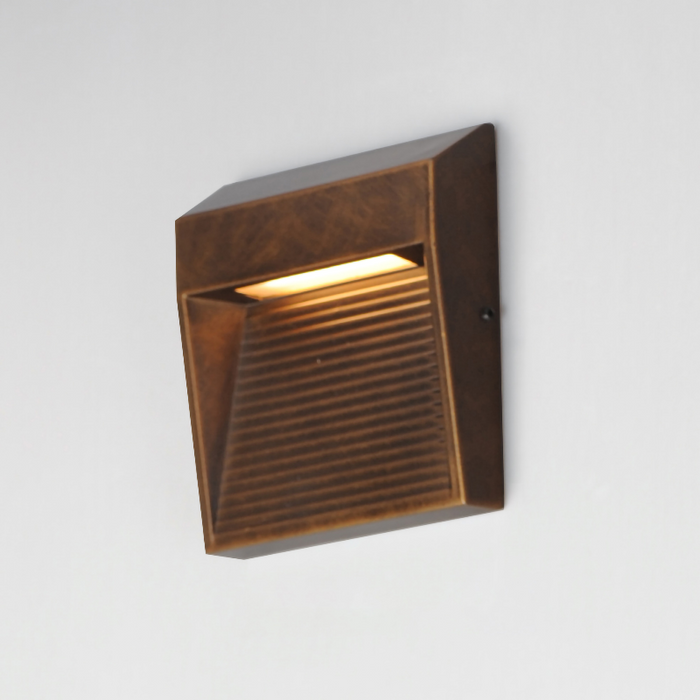 ET2 E41552 Steppes 1-lt 5" LED Outdoor Wall Sconce - Antique Bronze