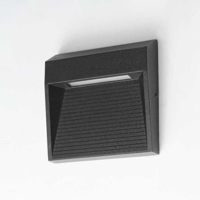 ET2 E41552 Steppes 1-lt 5" LED Outdoor Wall Sconce - Black