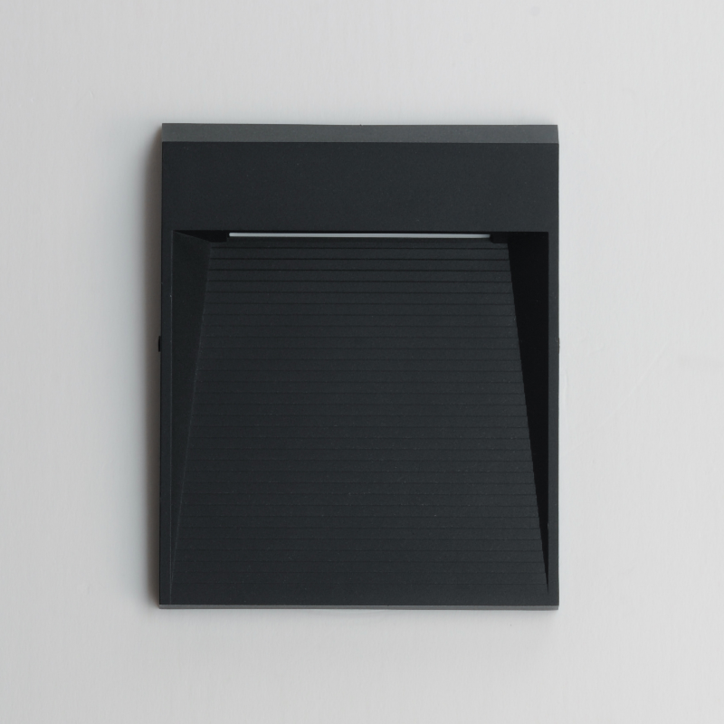 ET2 E41556 Steps 1-lt 10" Tall LED Outdoor Wall Sconce - Black