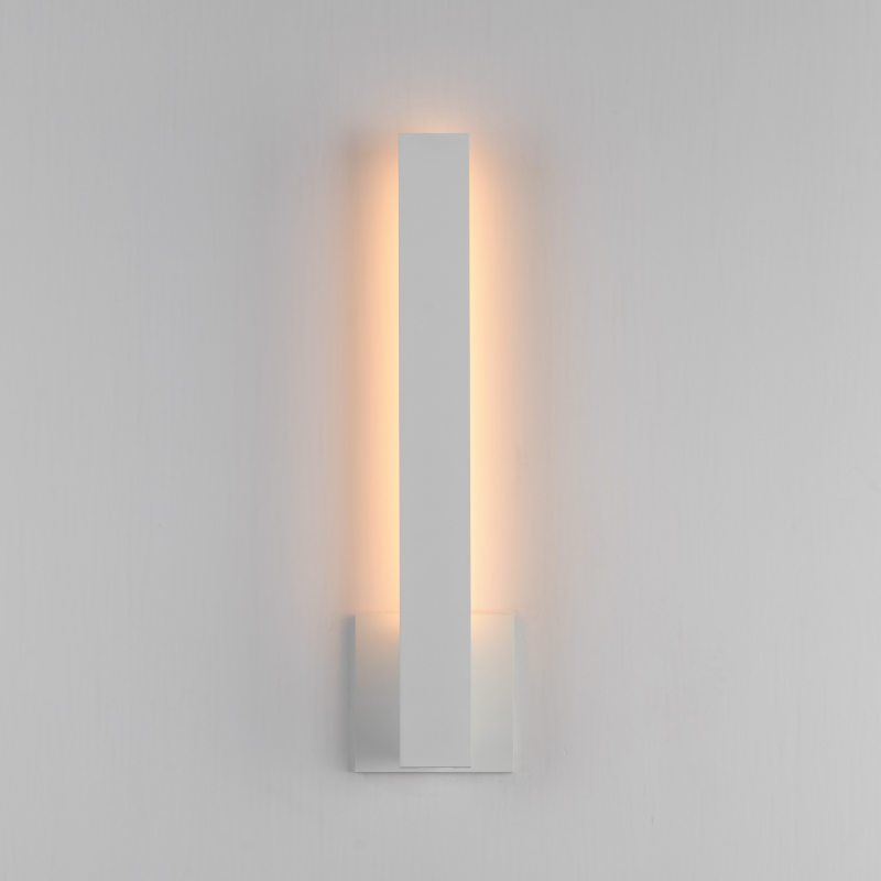 ET2 E42341 Alumilux Line 1-lt 18" Tall LED Outdoor Wall Sconce, 5CCT Selectable - White