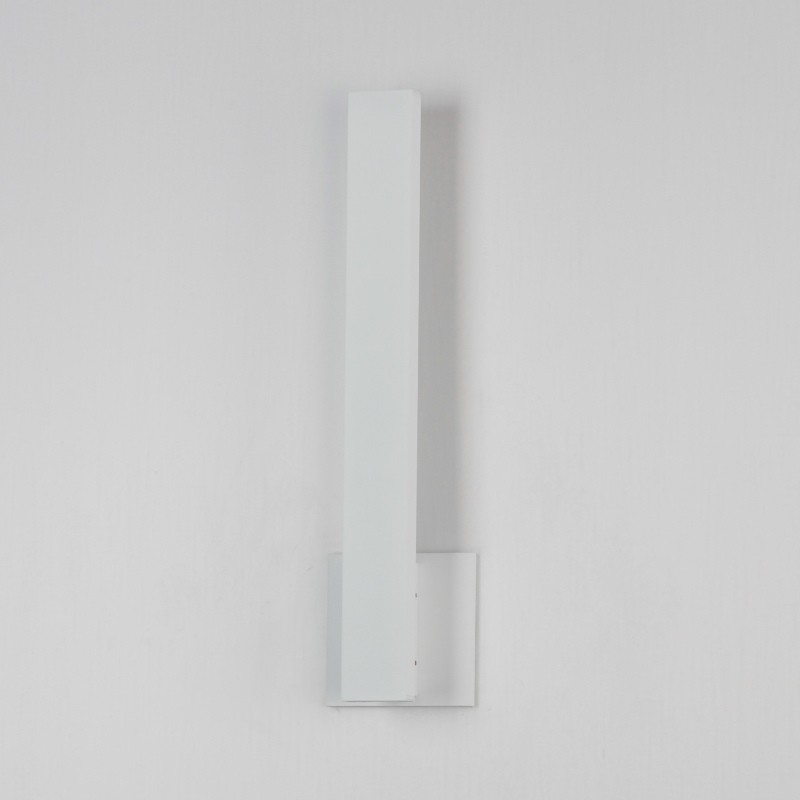 ET2 E42341 Alumilux Line 1-lt 18" Tall LED Outdoor Wall Sconce, 5CCT Selectable - White