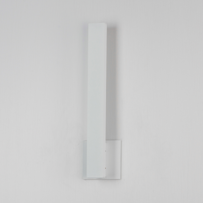 ET2 E42341 Alumilux Line 1-lt 18" Tall LED Outdoor Wall Sconce, 5CCT Selectable - White