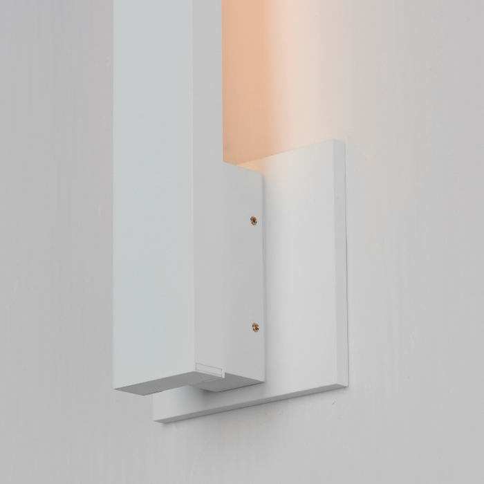 ET2 E42341 Alumilux Line 1-lt 18" Tall LED Outdoor Wall Sconce, 5CCT Selectable