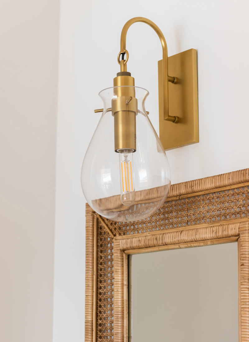 Hudson Valley BKO100 Ivy 1-lt 18" Tall Wall Sconce