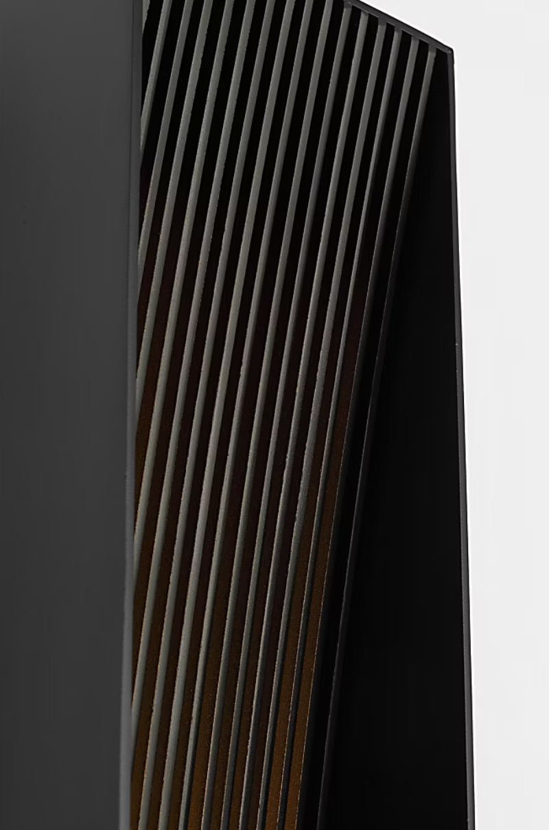 Visual Comfort MDOWS86327 Strum 1-lt 36" Tall LED Outdoor Wall Sconce