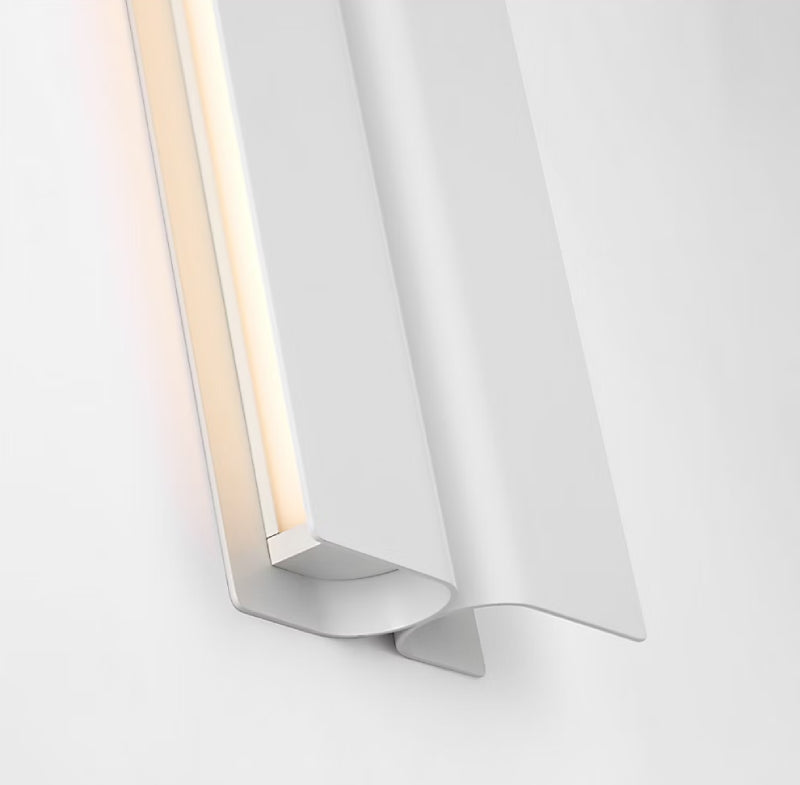 Visual Comfort PBV80027 Cloak 1-lt 18" LED Vanity Light-Matte White
