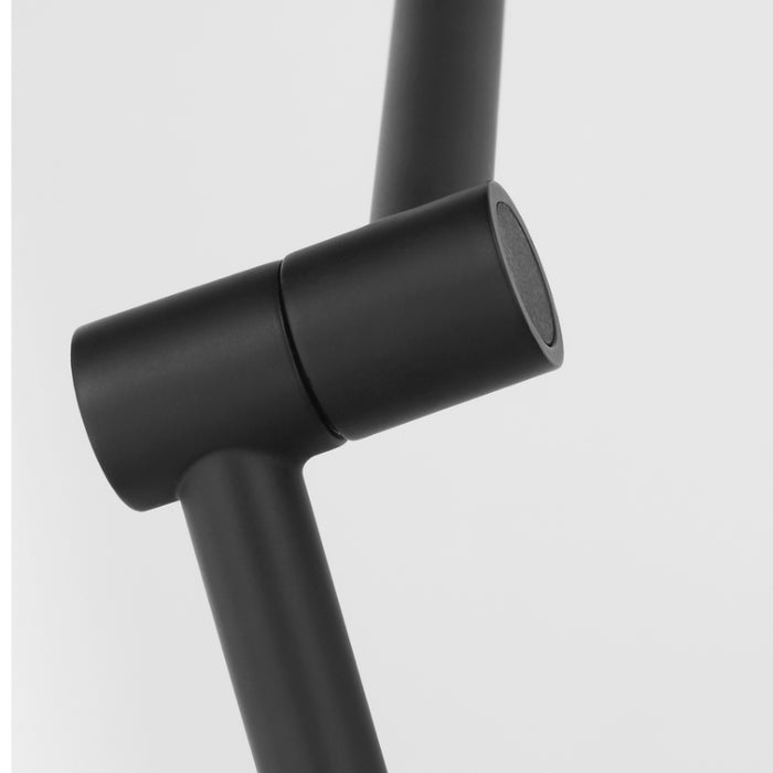 Visual Comfort SLFL57230 Ponte 1-lt 39" Tall LED Floor Lamp - Nightshade Black