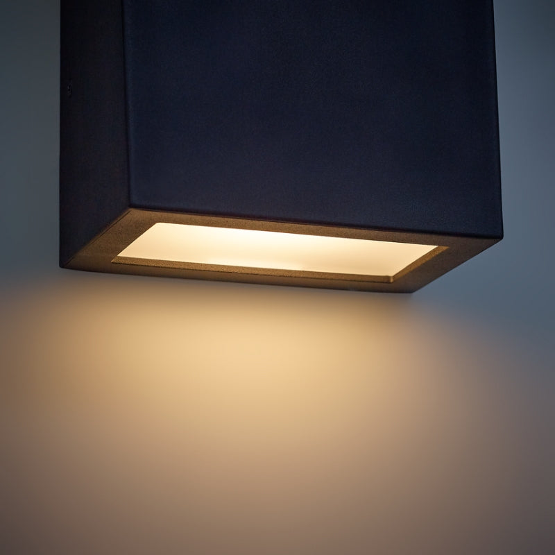 Visual Comfort SLO1321 Kakudo 1-lt 11" Tall LED Outdoor Large Wall Lantern