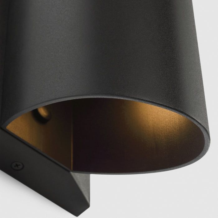 Visual Comfort TFO1031 Ruxton 1-lt 12" Tall LED Outdoor Small Wall Lantern