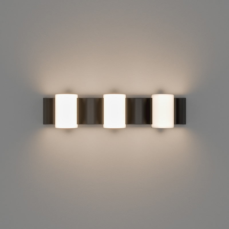 dweLED WS114624 Circle Line 3-lt 24" LED Vanity, 4CCT