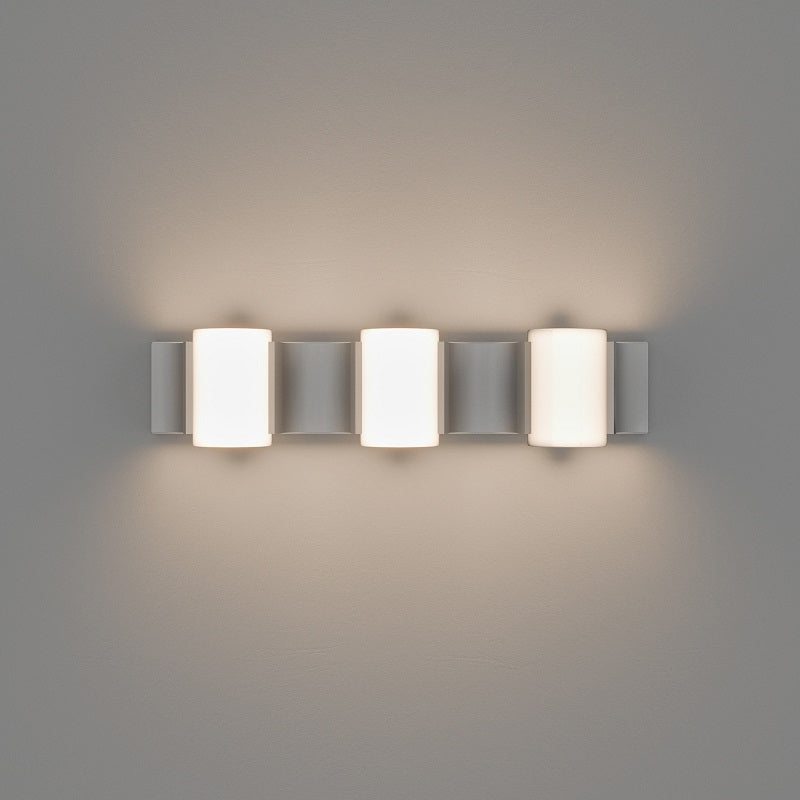 dweLED WS114624 Circle Line 3-lt 24" LED Vanity, 4CCT