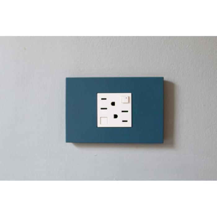 Adorne AWP Screwless Wall Plate with Microban, Mystic