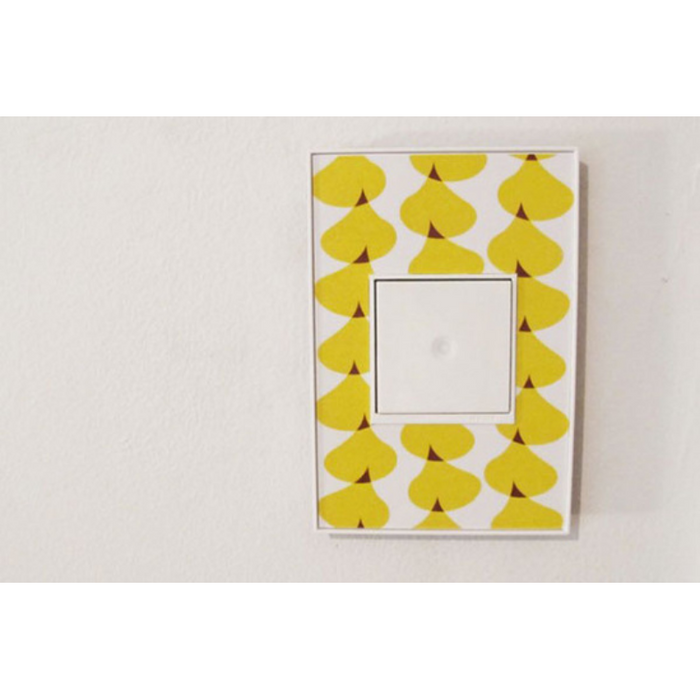 Adorne AWM Screwless Wall Plate, Custom with White Trim