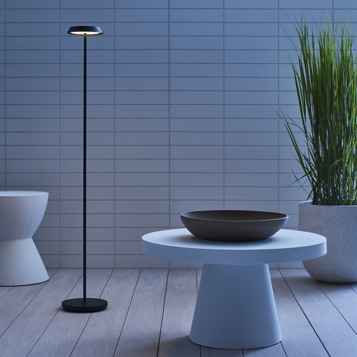 Visual Comfort SLFL536 Tepa 1-lt 49" Tall LED Rechargeable Floor Lamp