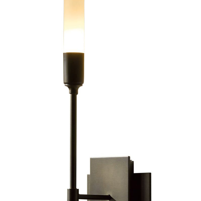 Hubbardton Forge 203050 Lisse 1-lt 22" Tall Wall Sconce