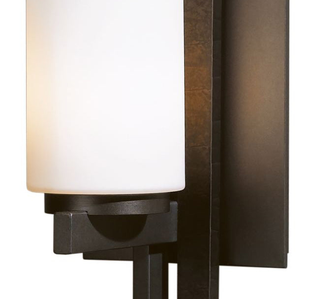 Hubbardton Forge 206301 Ondrian 1-lt 17" Tall Wall Sconce