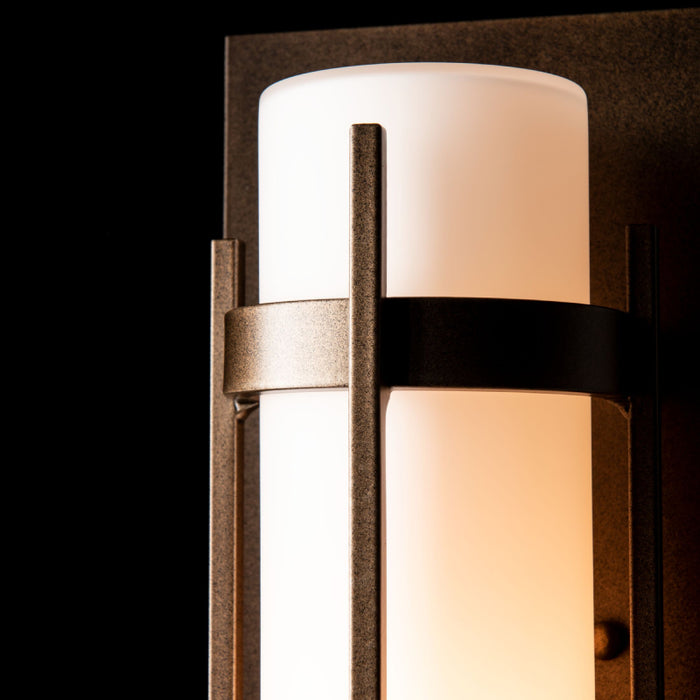 Hubbardton Forge 305892 Banded Small 1-lt 12" Tall Outdoor Wall Sconce