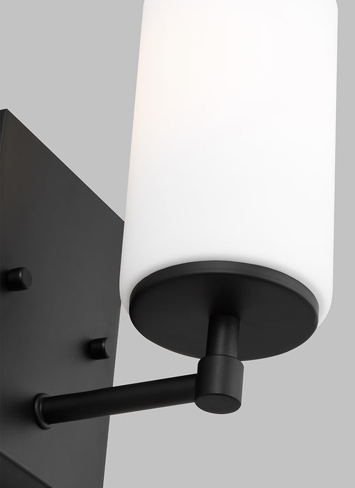 Sea Gull 4124601 Alturas 1-lt 9" Tall Bath Sconce