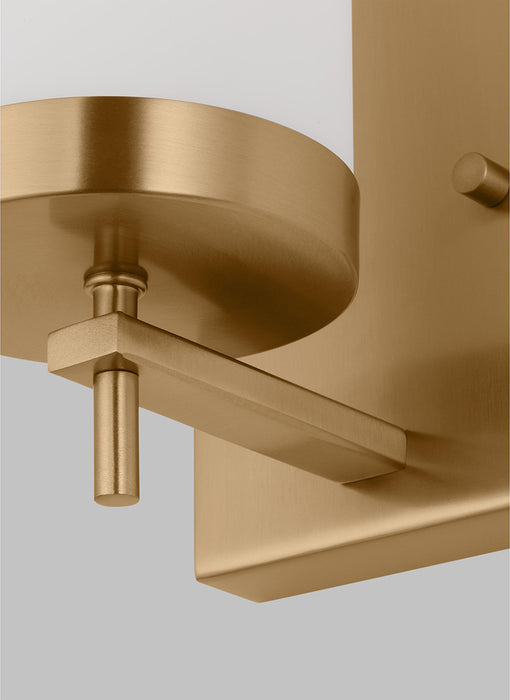 Sea Gull 4190301 Zire 1-lt 8" Tall Bath Sconce